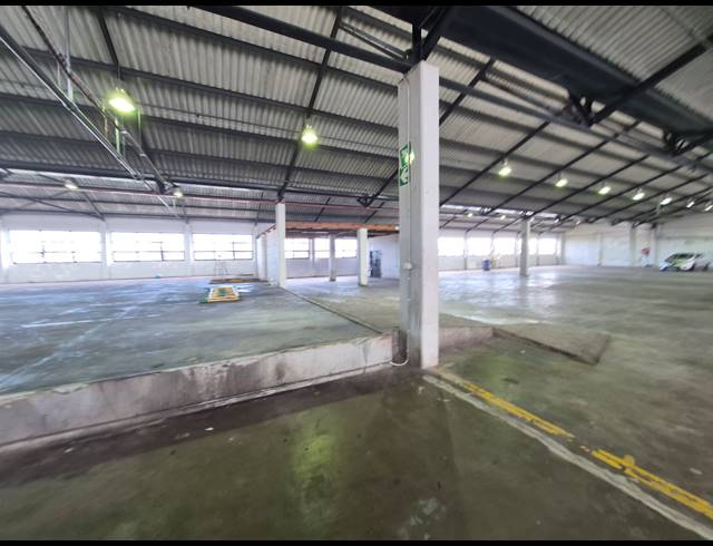 2,838M² WAREHOUSE TO LET IN PAARDEN EILAND